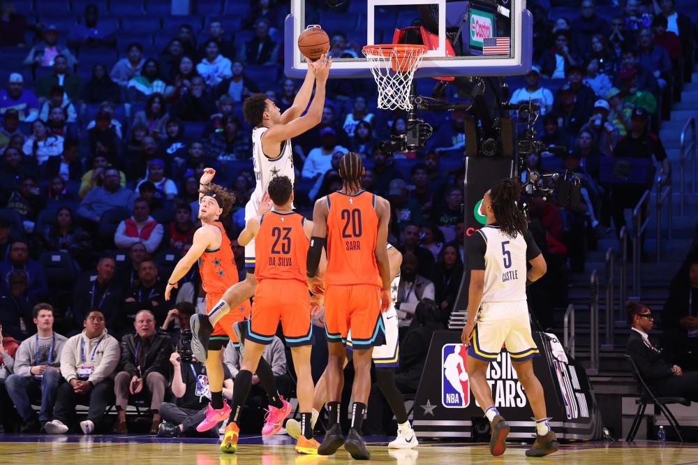 效力于阿斯 效力于阿斯