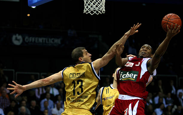 密集赛程下 密集赛程下